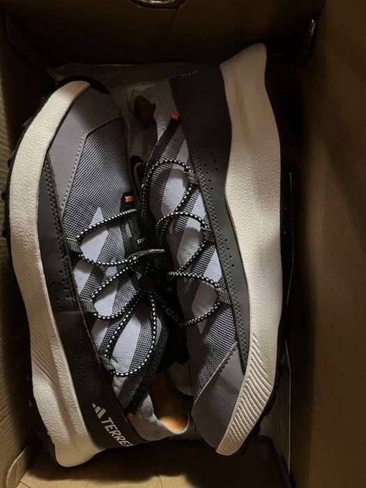 Кросівки Terrex voyager 255 мм 39