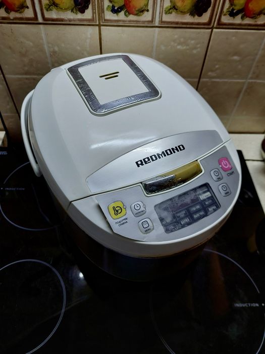 Мультиварка Redmond