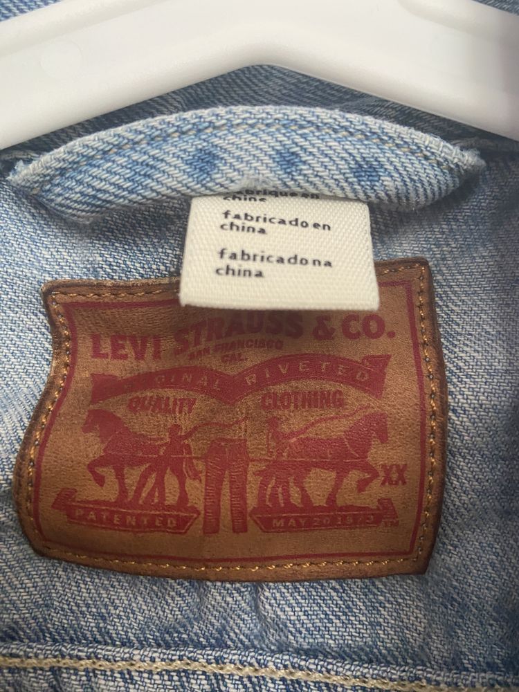 Levi’s kurtka jeansowa Trucker damska ripped
