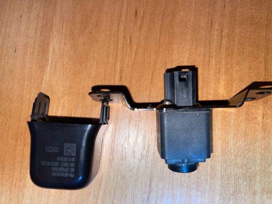 Продам камеру ,системи кругового огляду від Toyota