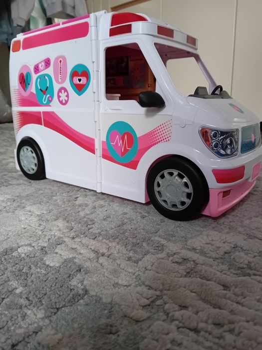 Karetka Barbie ,