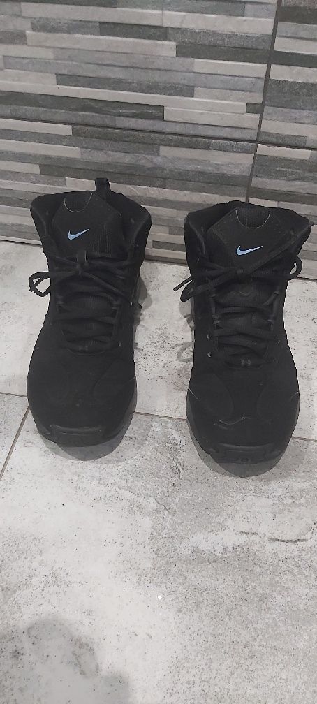 Buty zimowe nike 40,5 podwyższane za kostkę 40