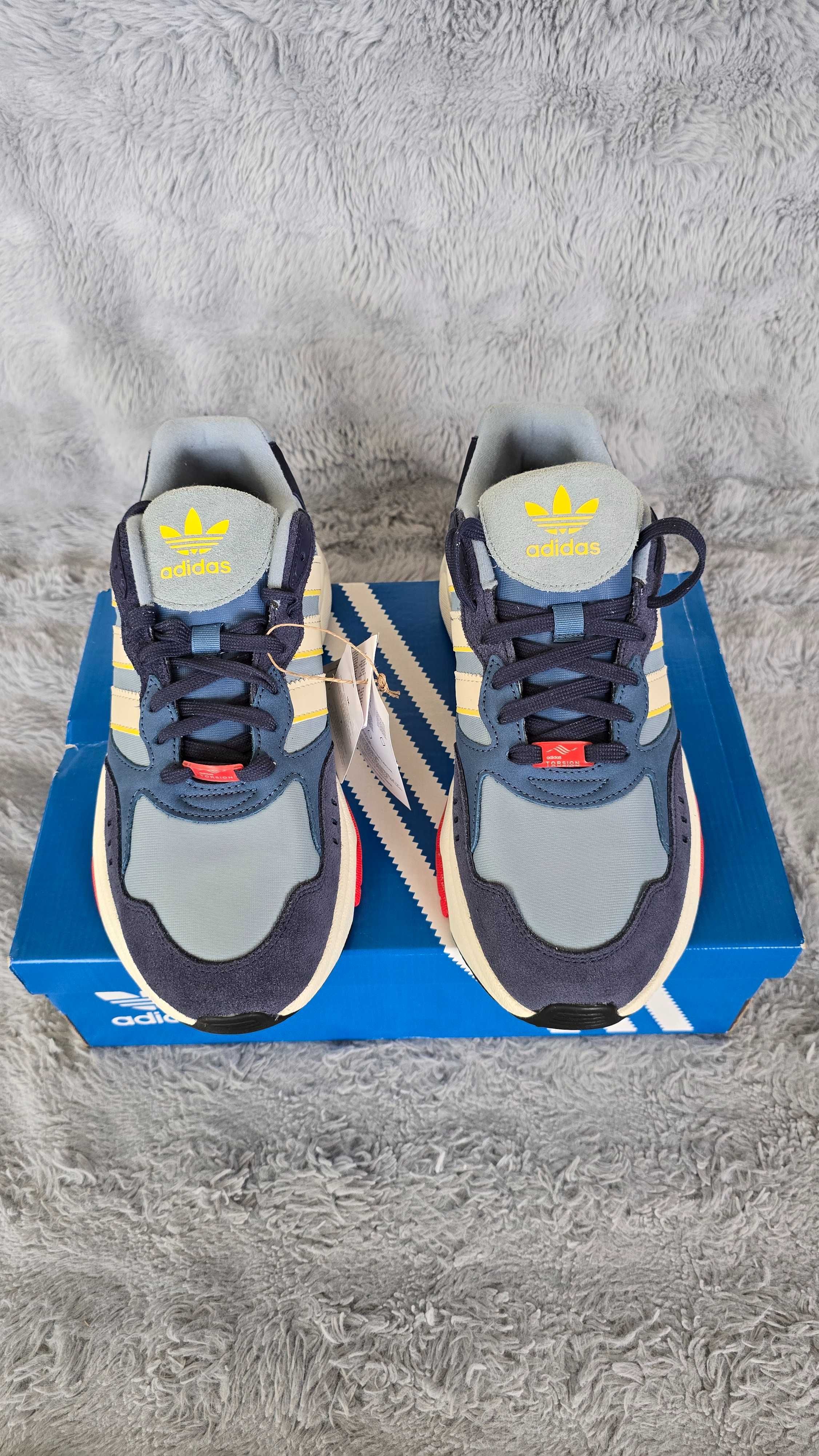 Оригінальні кросівки adidas Retropy F90  (Розпродаж до -70%)