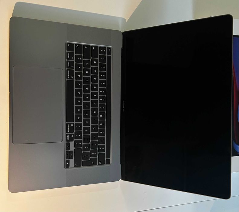 MacBook Pro 16-calowy