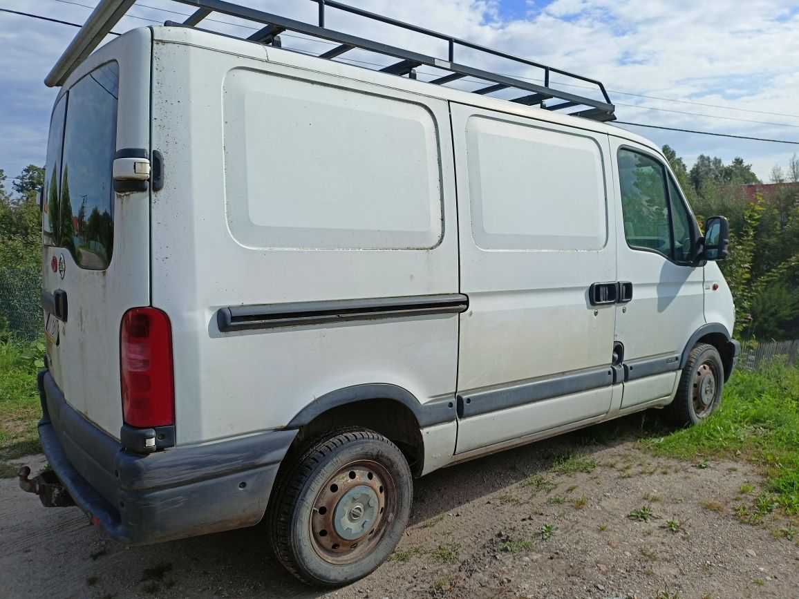 Bus Nissan Interstar