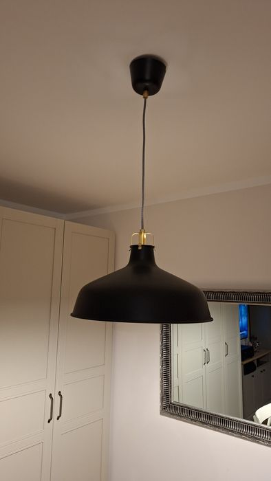 Lampa ikea czarna