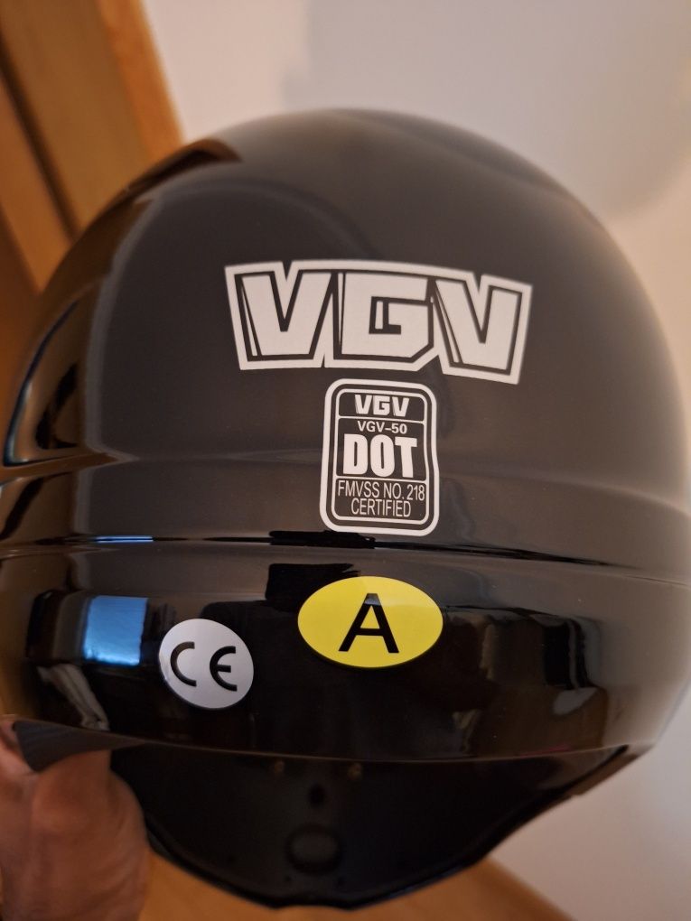 Capacete tam. M (NOVO)