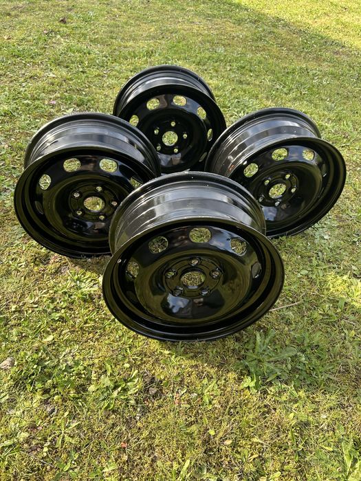 Felgi stalowe 15” 5x114,3 – komplet 4 szt., nieużywane