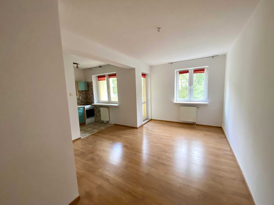 Os.Batorego - kawalerka z aneksem kuchennym - Piątkowo- bez prowizji