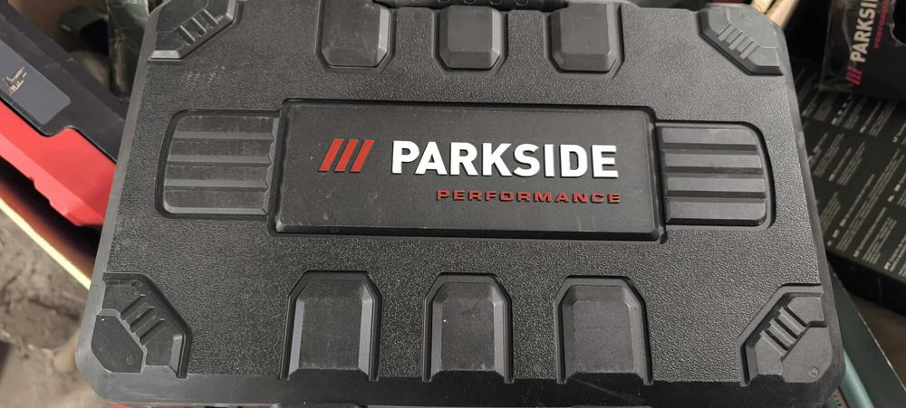 PARKSIDE PERFORMANCE Wyrzynarka Bezszczotkowa 550W  26mm Walizka