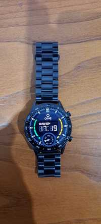 Excelente  smartwatch One relógio homem.