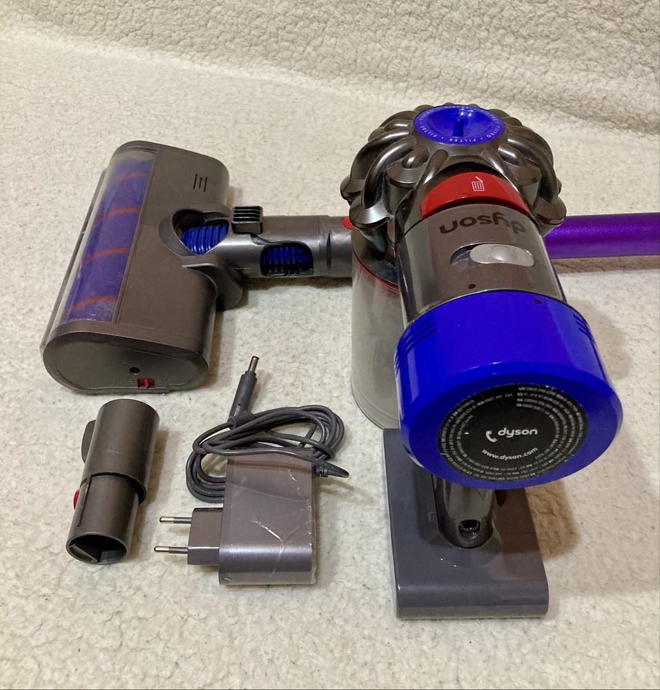 Odkurzacz pionowy DYSON V7 z końcówką 6000mAh 21.6V