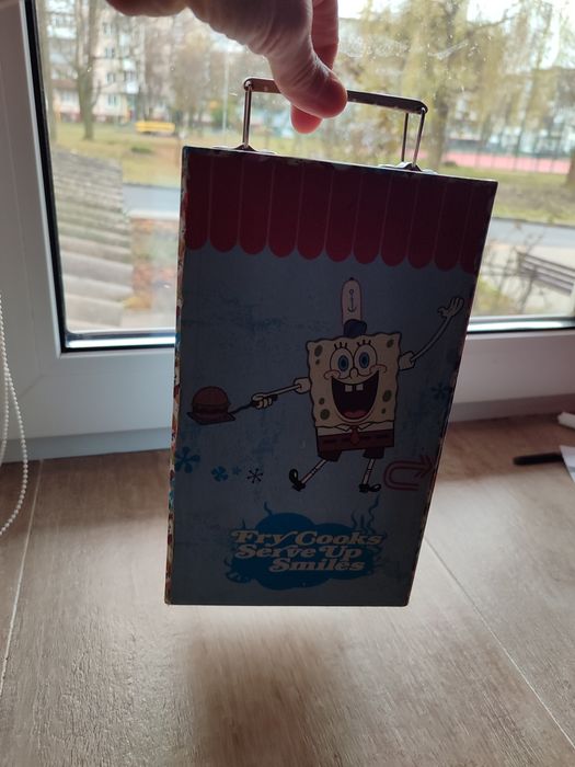 Шафа.для аксесуарів..Губка Боб