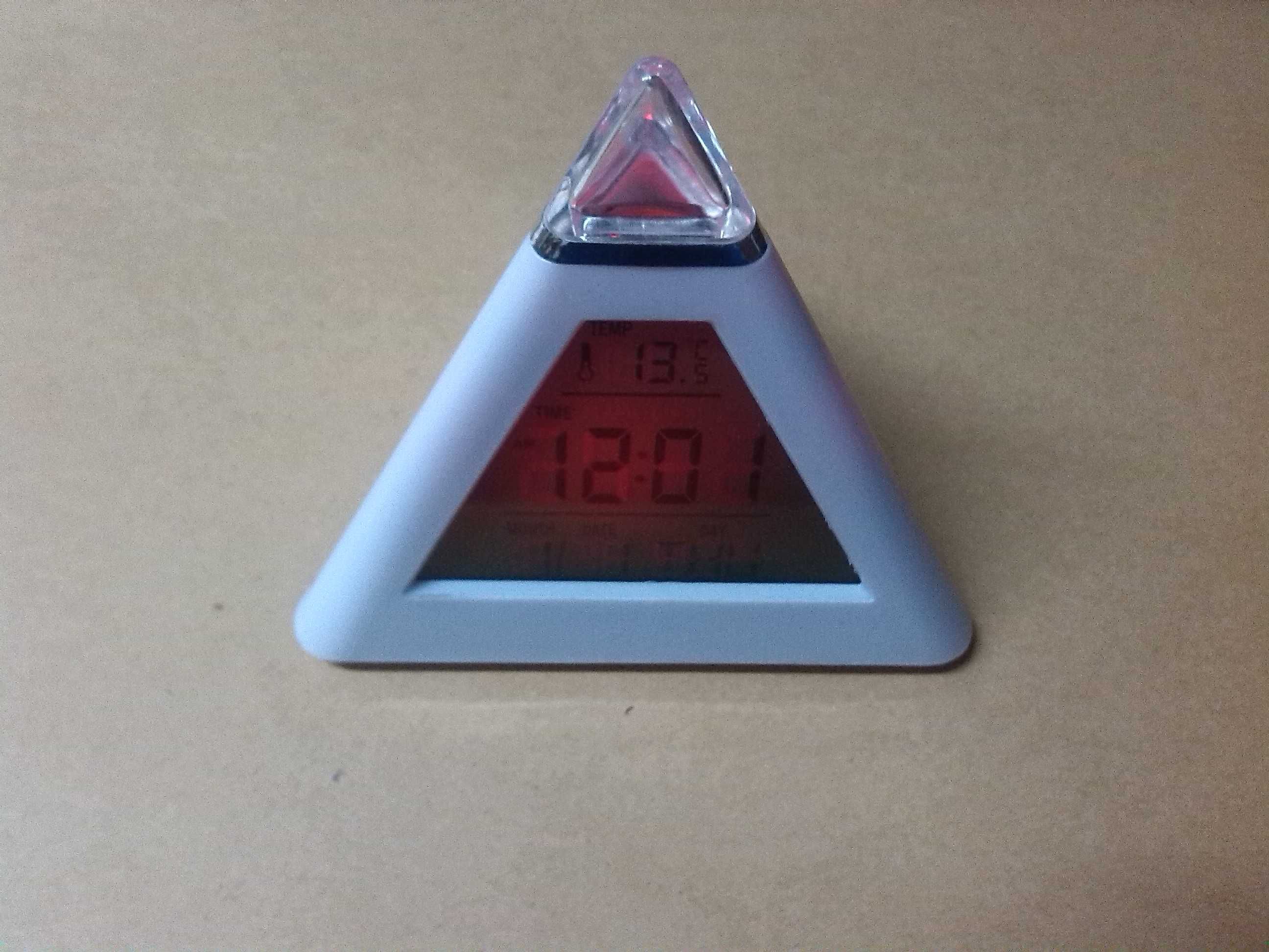 (00231) Relógio com alarme e termómetro