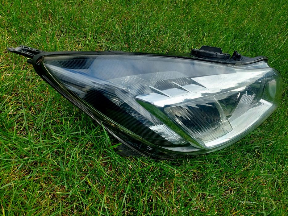 Reflektor lampa przód prawa lewa bi-xenon /europa/ Opel Insignia A