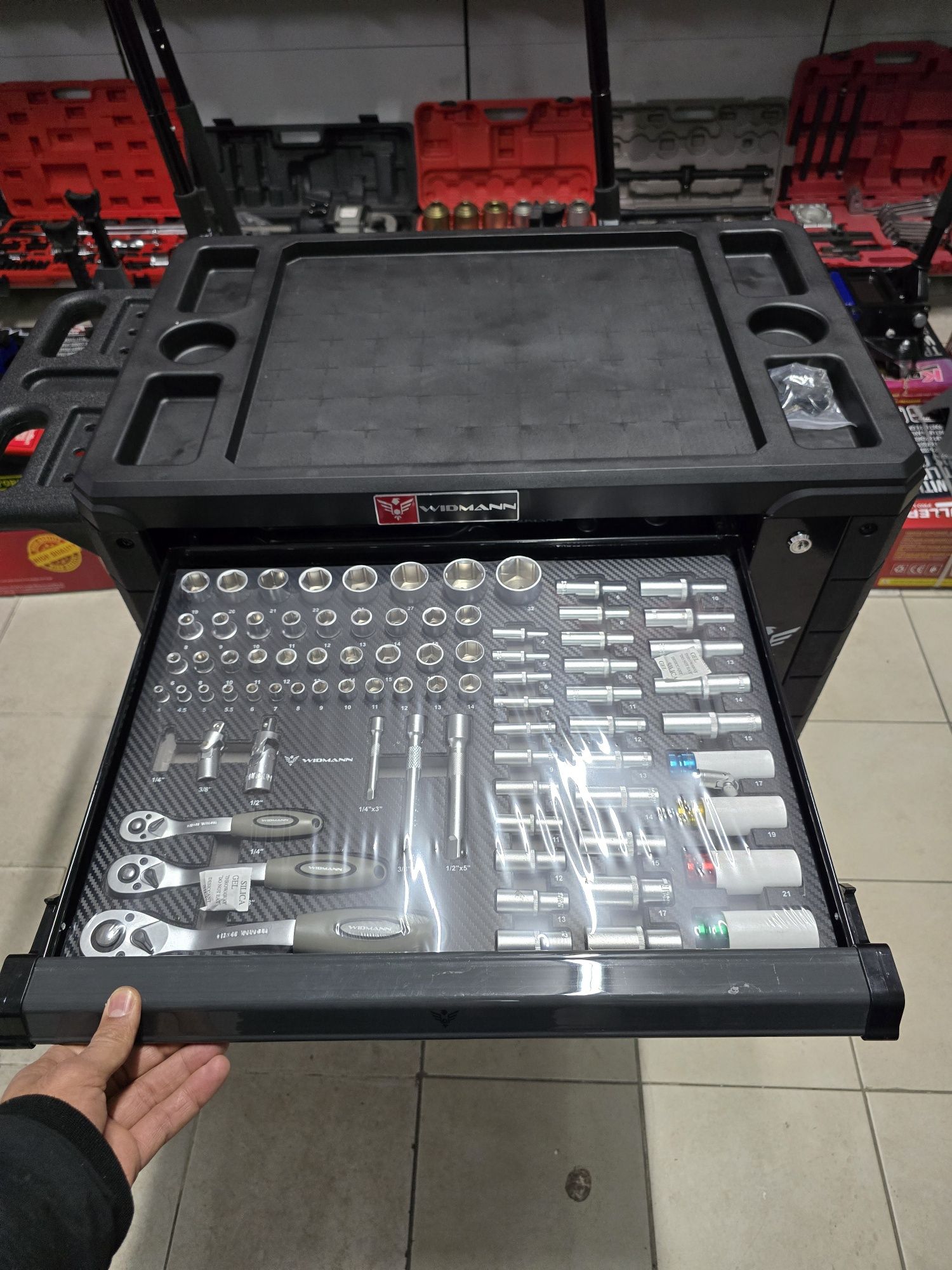 Carrinho de ferramenta de 7 gavetas 6 completas novo e bom preço