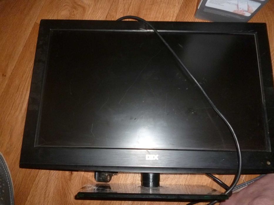 Телевизор DEX LE 2280 неисправен на запчасти
