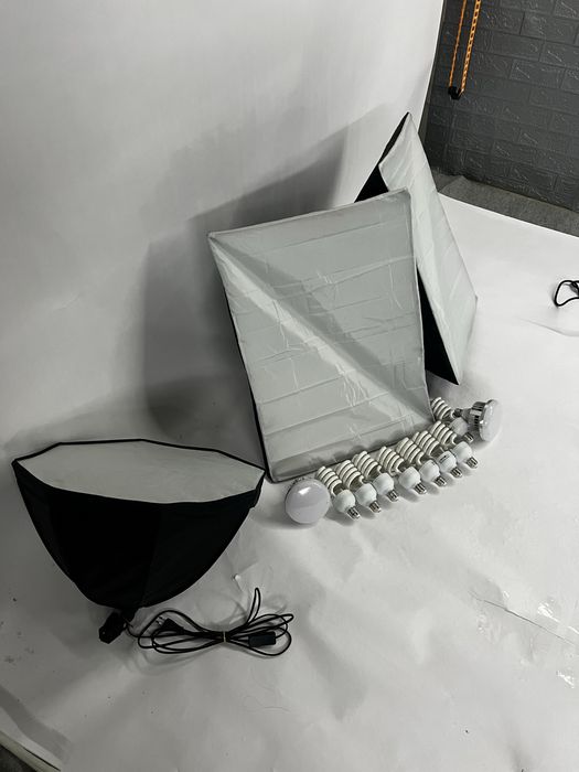 Продам софтбоксы с лампами