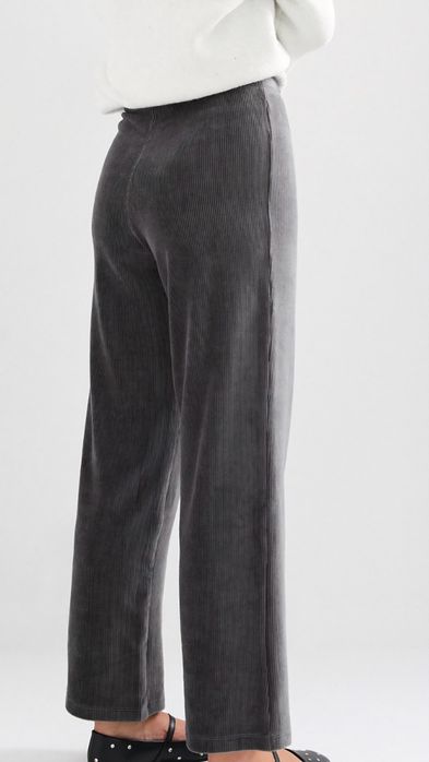 4 Calças ganga e algodão