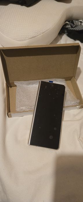 Telefon Samsung Z Fold 5 256 GB po wymianie z ubezpieczenia ofoliowany