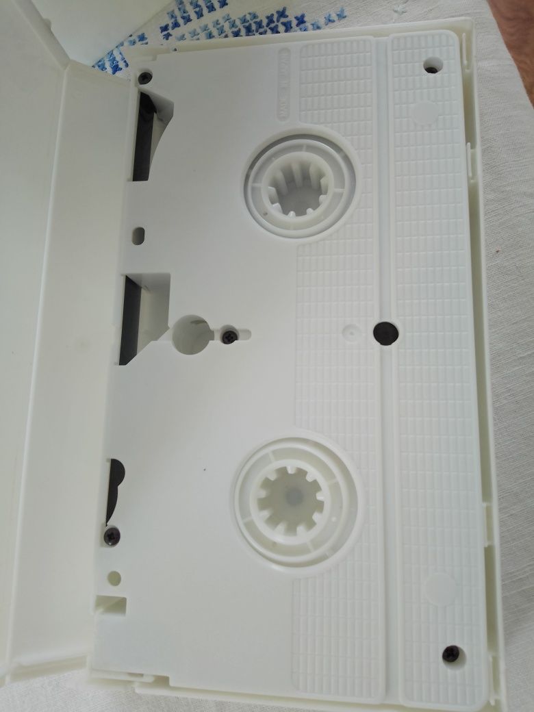 2 nowe kasety VHS 180 min.