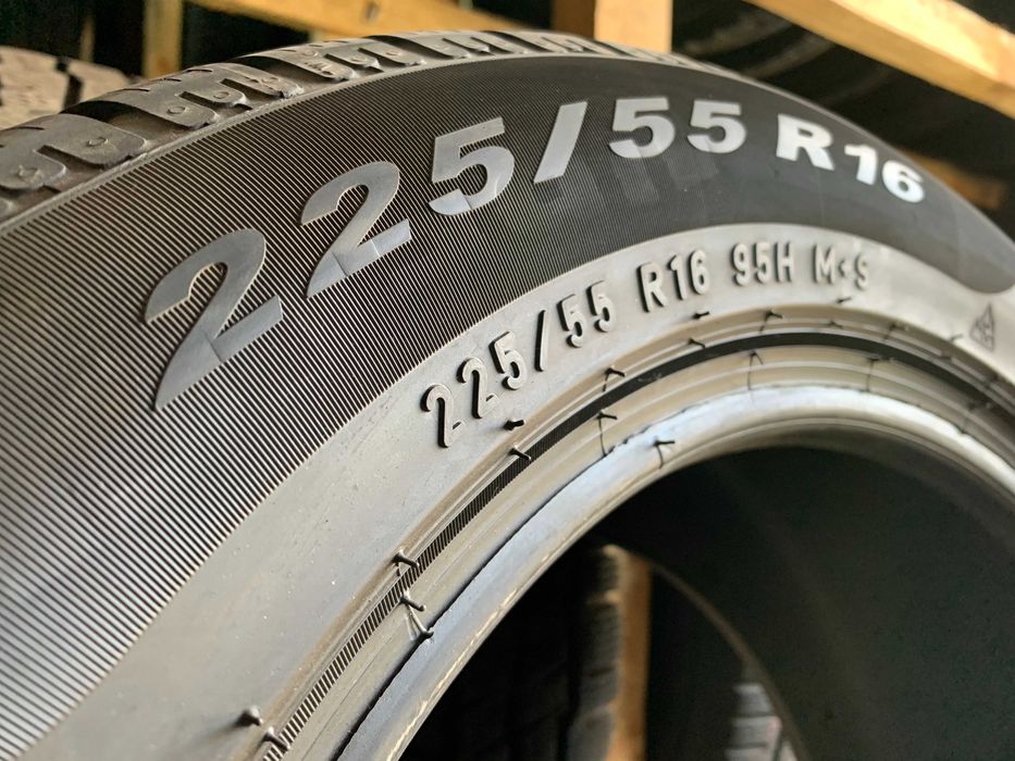 Нові. Зима 225/55R16 (95Н) Pirelli Winter Sottozero 210 Serie 2