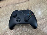 Pad Xbox One Czarny