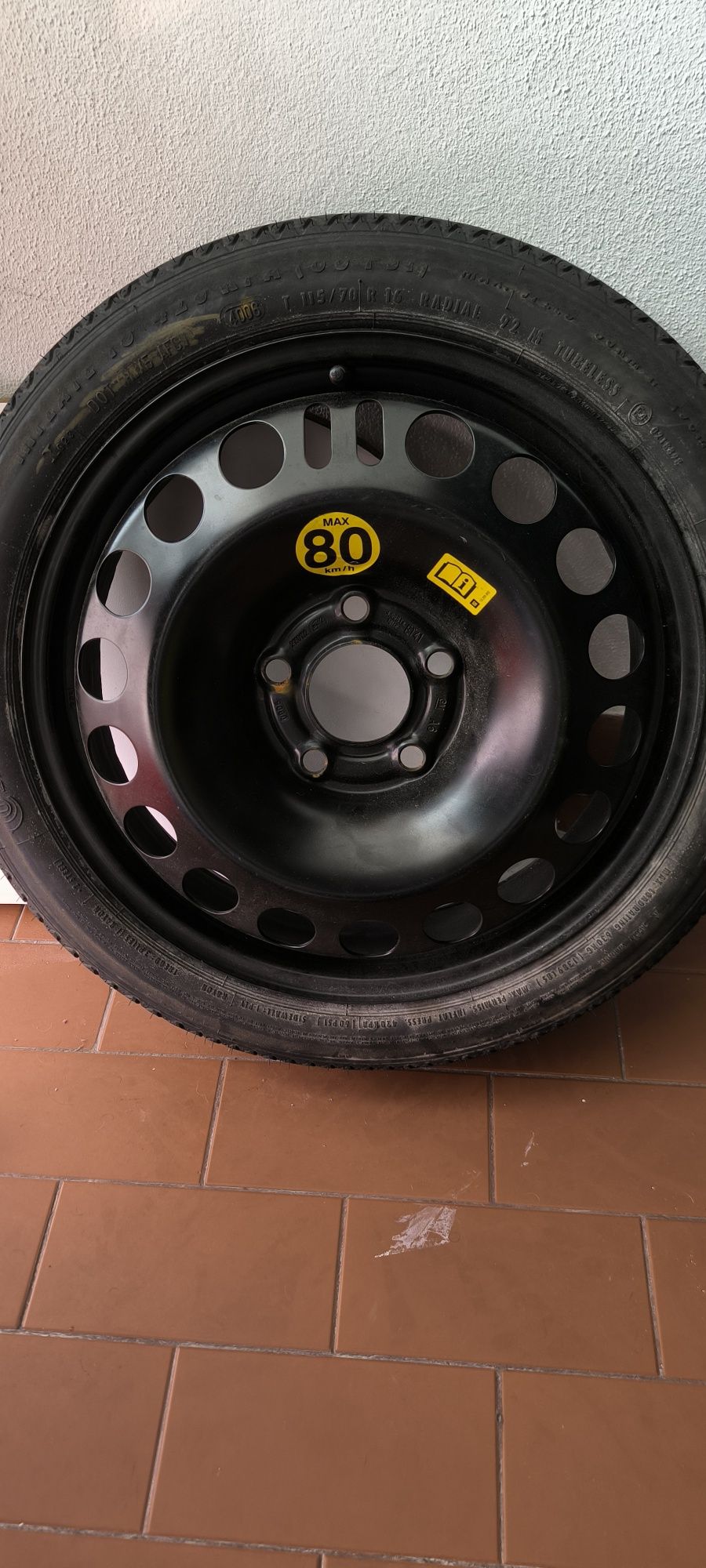Jante suplente com pneu R16 5x105