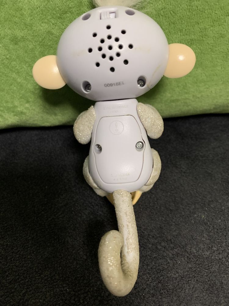 Інтерактивна Ручна Мавпочка Fingerlings Monkey
