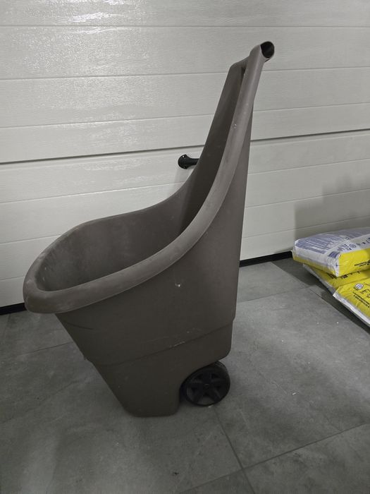 Taczka ogrodowa szara 50l.