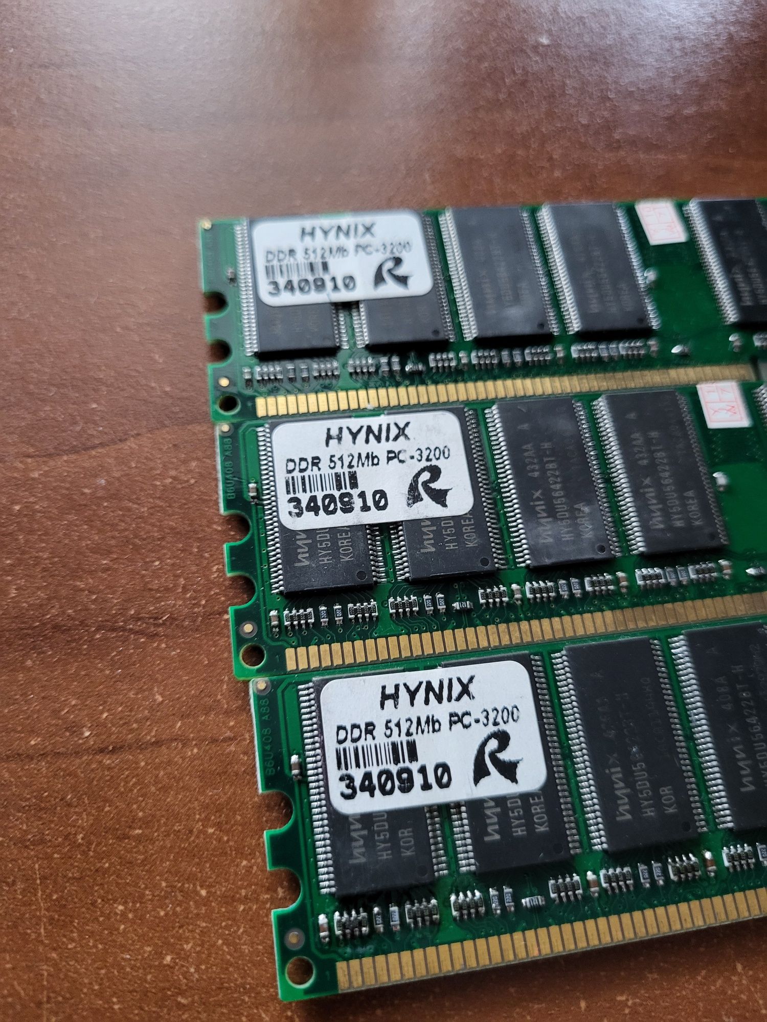 DDR2-Hynix 512 mb PC3200U 400 mhz