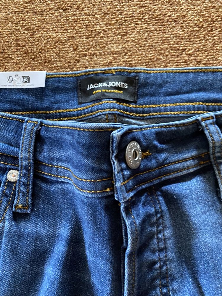 Nowe jeansy Jack & Jones