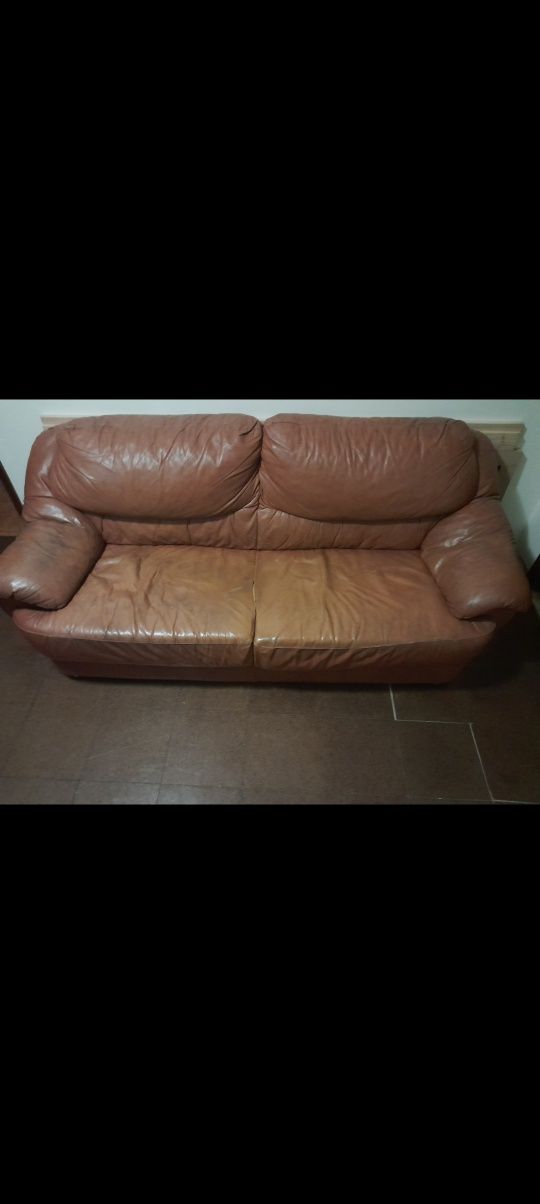 Sofá couro 2 metros