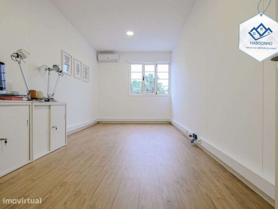 Escritórios | Centro de Negócios | Valbom