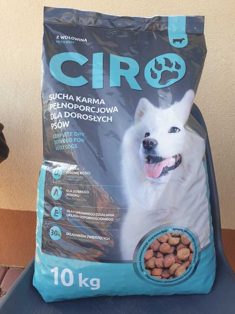 Sucha karma pełnoporcjowa CIRO z wołowiną dla psów