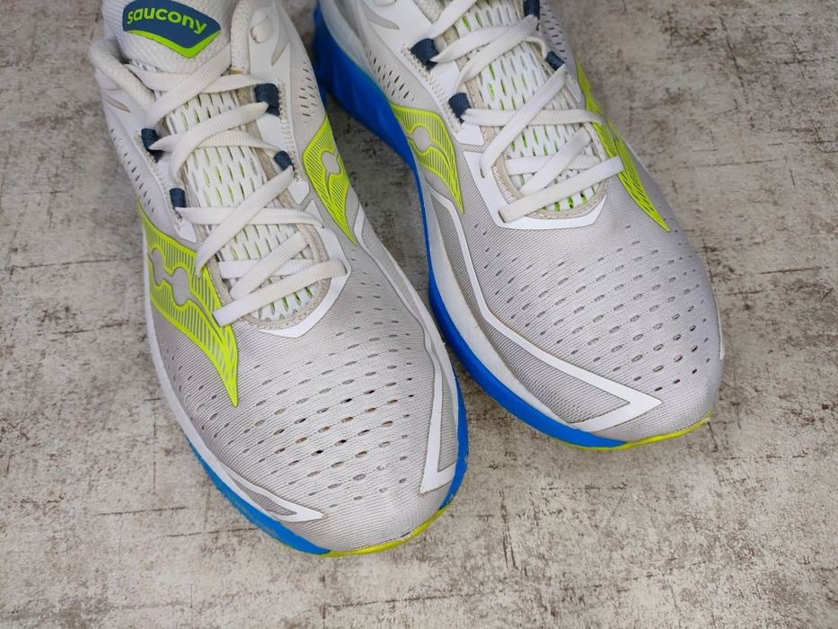 Кросівки Saucony Endorphin Speed 4 р-45 оригінал бігові кроссовки