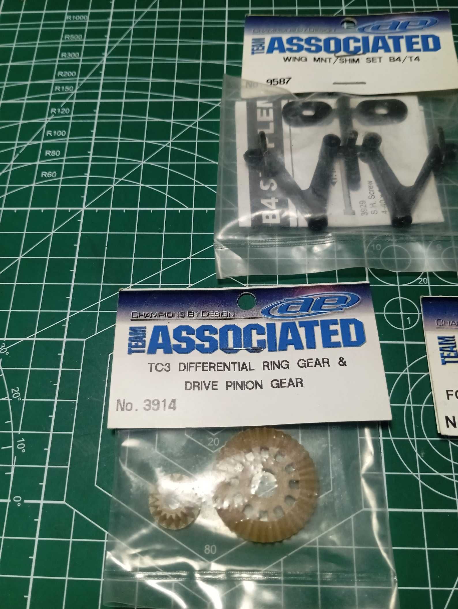 Peças Team Associated B4