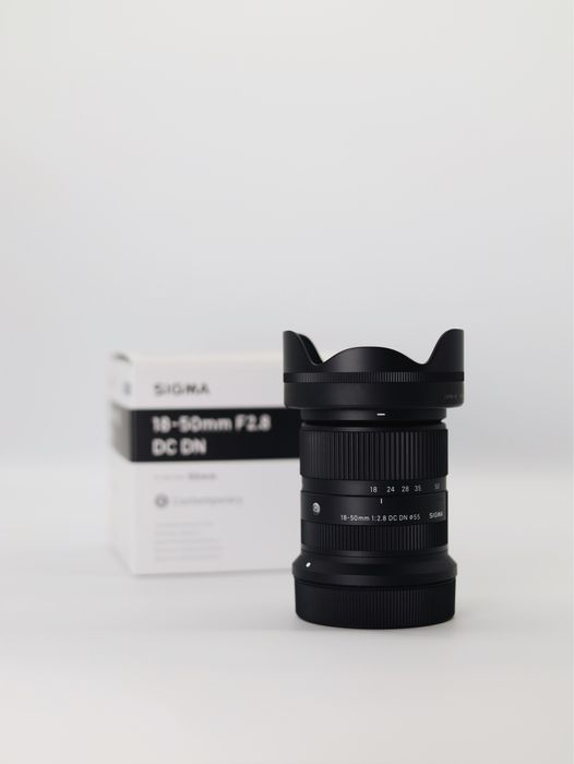 Obiektyw SIGMA 18-50 mm F2.8 DC DN | Contemporary Canon RF