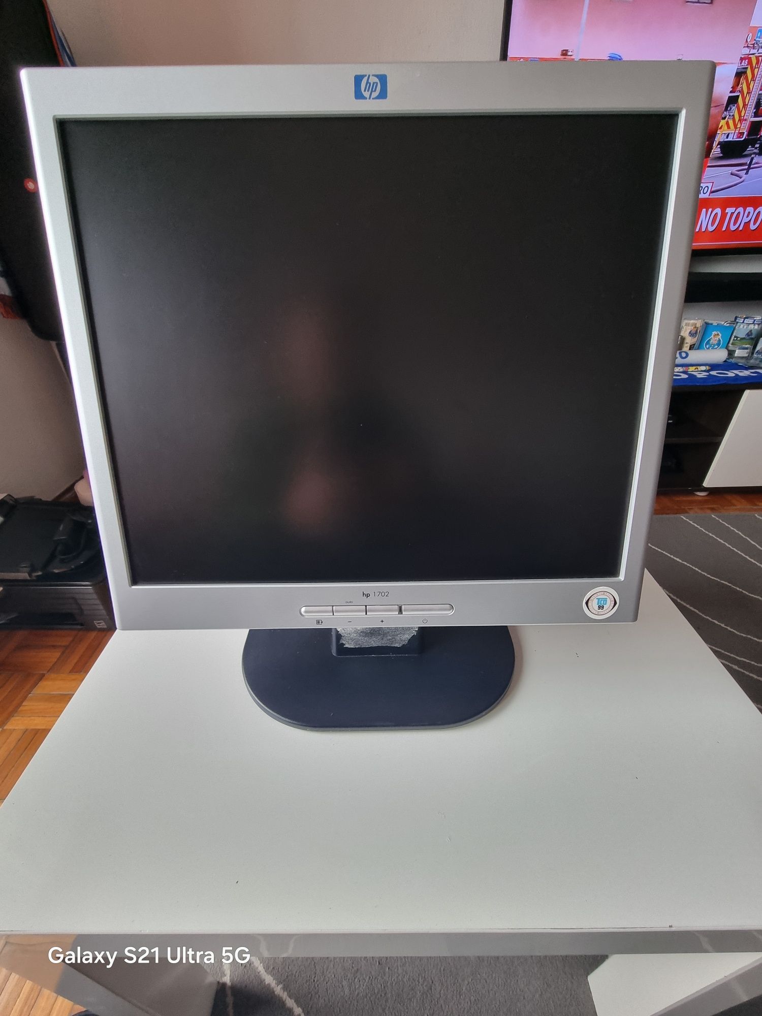 Monitor PC, LCD, HP, Modelo: 1702, Ecrã de "17'' polegadas