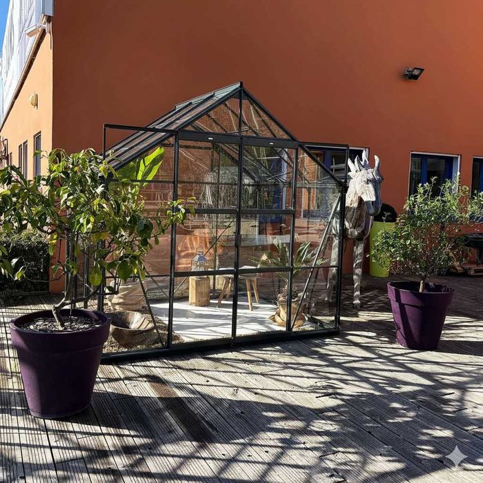 Wysoka aluminiowa szklarnia ze szkła hartowanego - Promocja  S2020