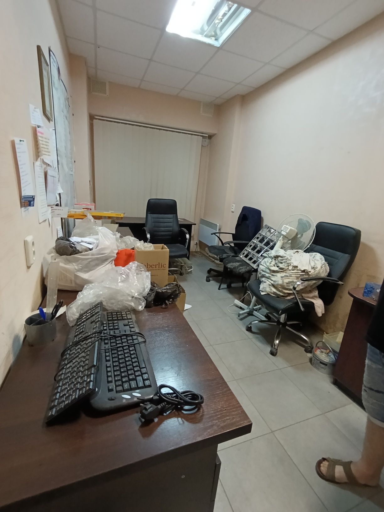Офісне приміщення з власним входом