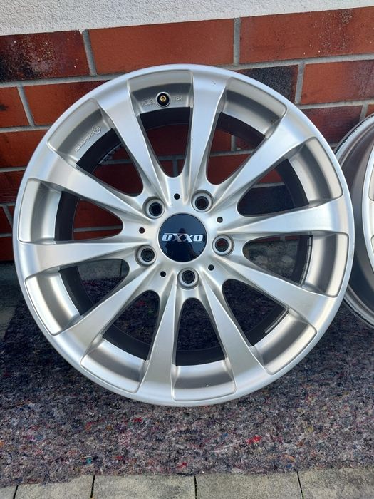 Felgi 17 OXXO 5x120 7,5x17 et43 72,6 super stan,  jak nowe