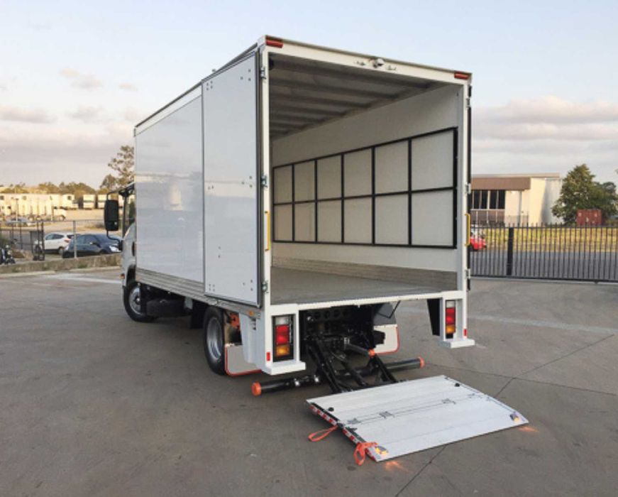 Przeprowadzki firm i biur Białystok, bez przestoju w pracy, praca 24h