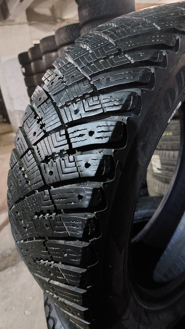 Зимние шины комплект GoodYear Ultra Grip Ice Arctic 225/60 R17