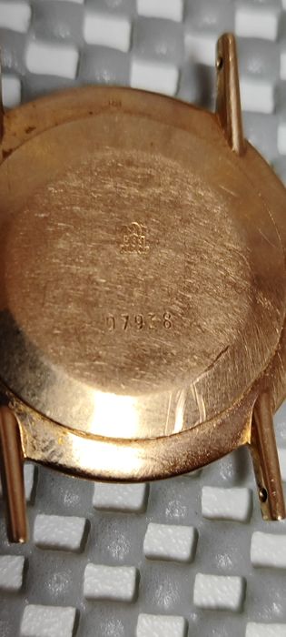 Продам золотые часы Полет