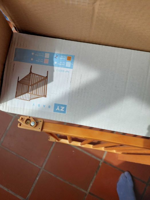 Vendo cama grade que baixa com oferta colchao