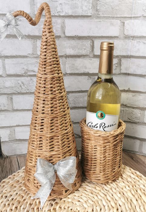 Choinka z wikliny papierowej, ozdoby świąteczne, Boże Narodzenie