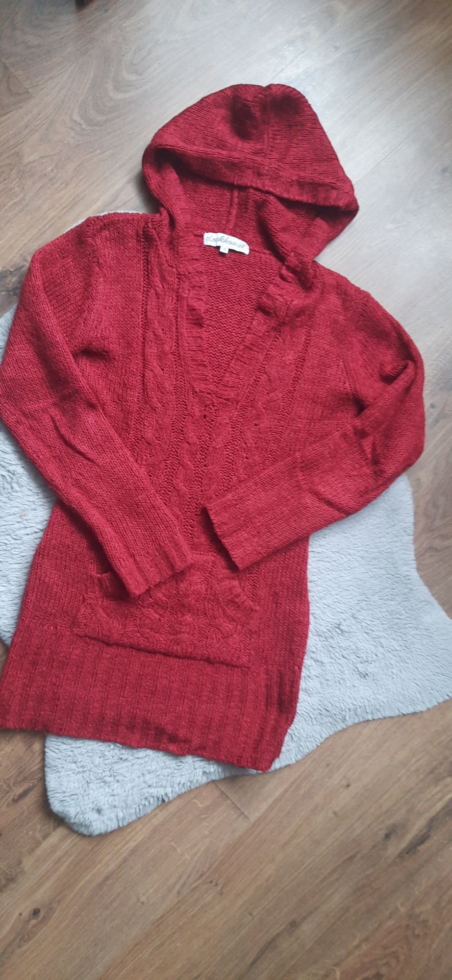 Damski czerwony sweter