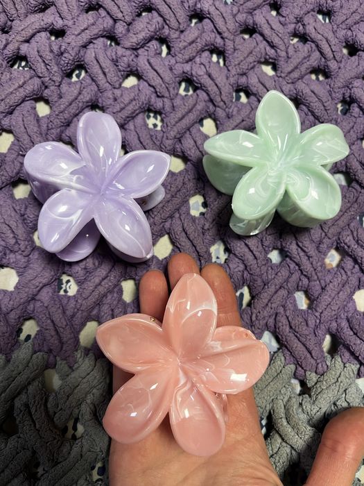 Набір заколок.