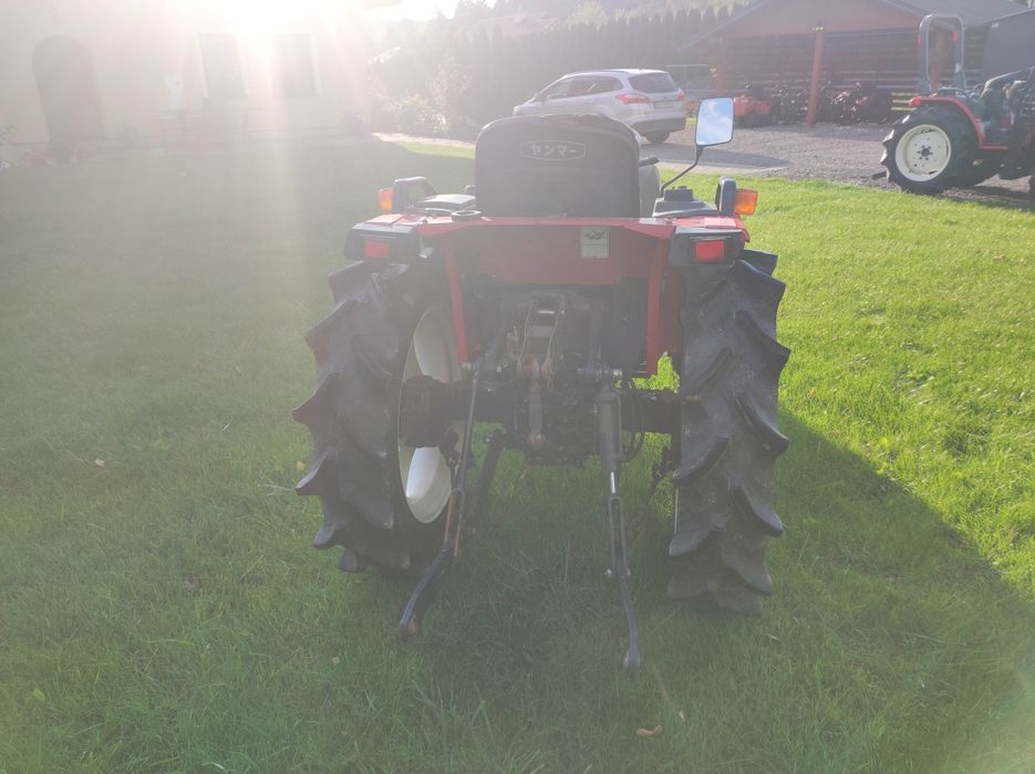 Traktorek ogrodowy yanmar f200/af24 ładowacz czołowy tur